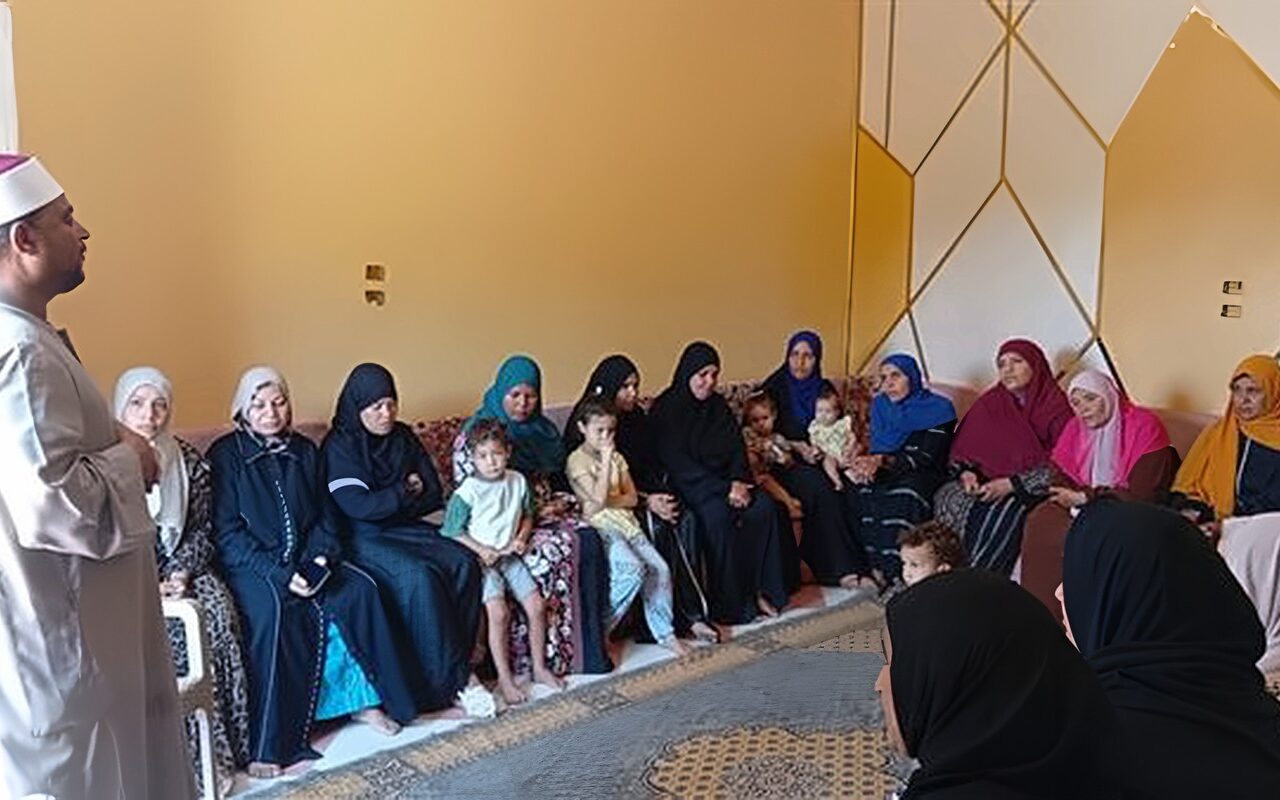 500 جلسة توعوية بـ70 قرية بأسوان.. واستفادة 25 ألف سيدة وفتاة