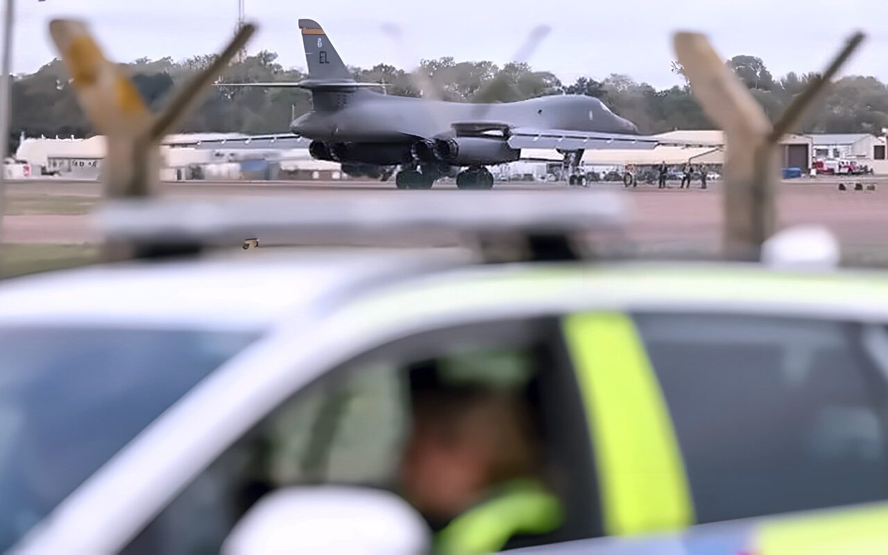 بريطانيا لا تستبعد تورط الحرس الثوري الإيراني في حادث استهداف قاعدة فيرفورد