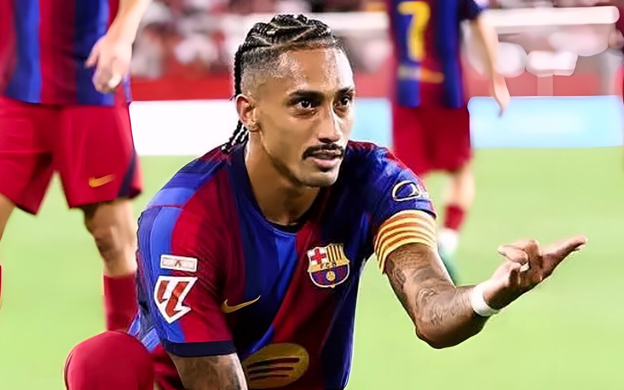 رافينيا يجدد عقده مع برشلونة حتى 2030