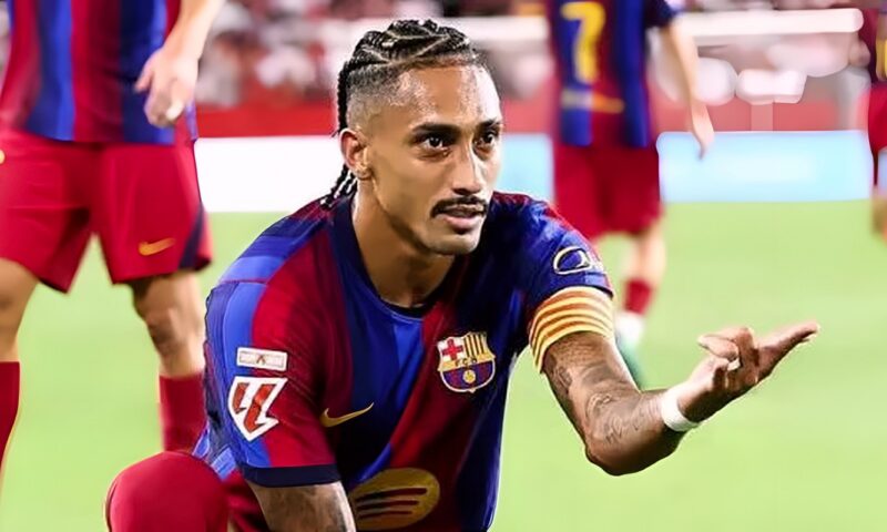 رافينيا يجدد عقده مع برشلونة حتى 2030