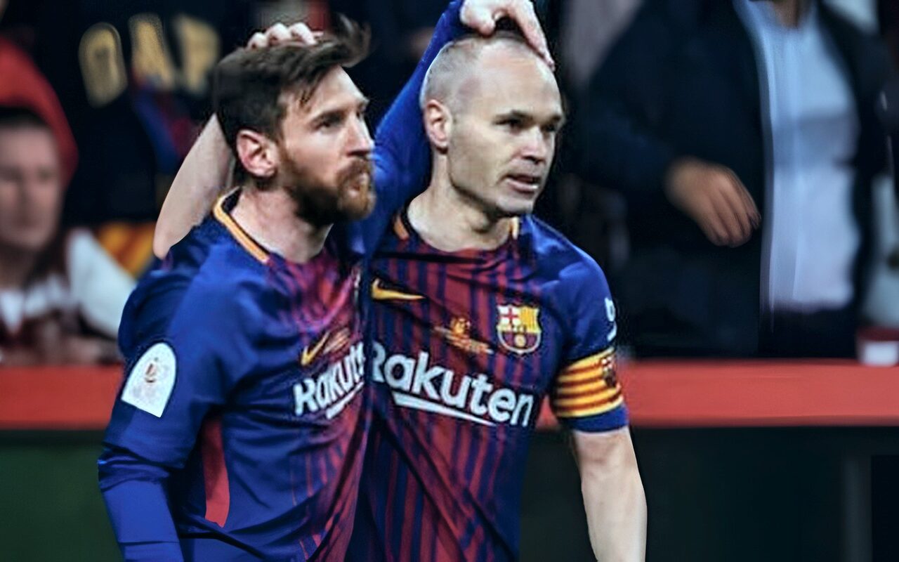 لاعب فريد من نوعه.. إنييستا عن ميسي: اللعب بجواره كان متعة كبيرة