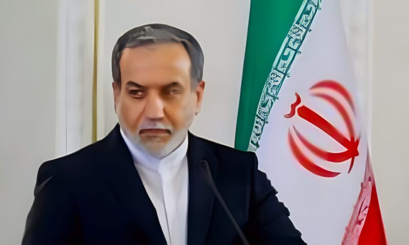 وزير خارجية إيران: بزشكيان يزور روسيا الأسبوع المقبل للقاء بوتين