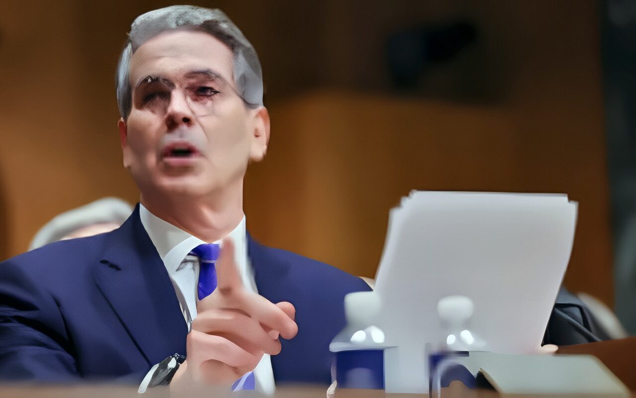 أول تعليق أمريكي على قرار أوروبا بالإفراج عن 100 مليون برميل من النفط
