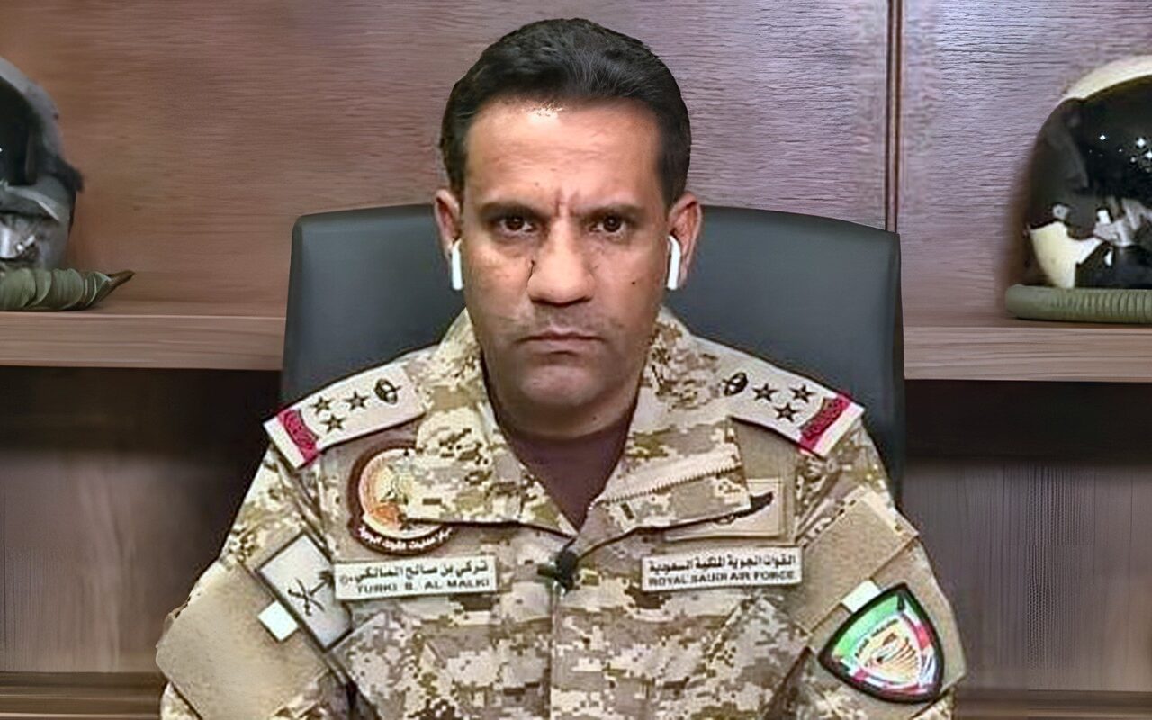 التحالف : قصفنا عمليات لتهريب الأسلحة عبر البحر إلى الحديدة فى اليمن