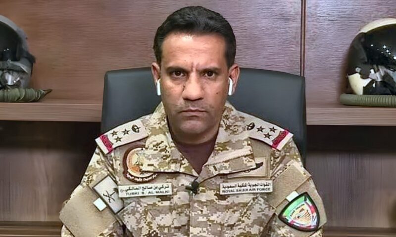 التحالف : قصفنا عمليات لتهريب الأسلحة عبر البحر إلى الحديدة فى اليمن
