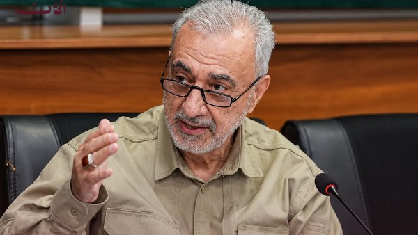 أخرج قواتك من المنطقة .. وزير الدفاع الإيراني يهدد ترامب ويعده بهذة المفاجئة