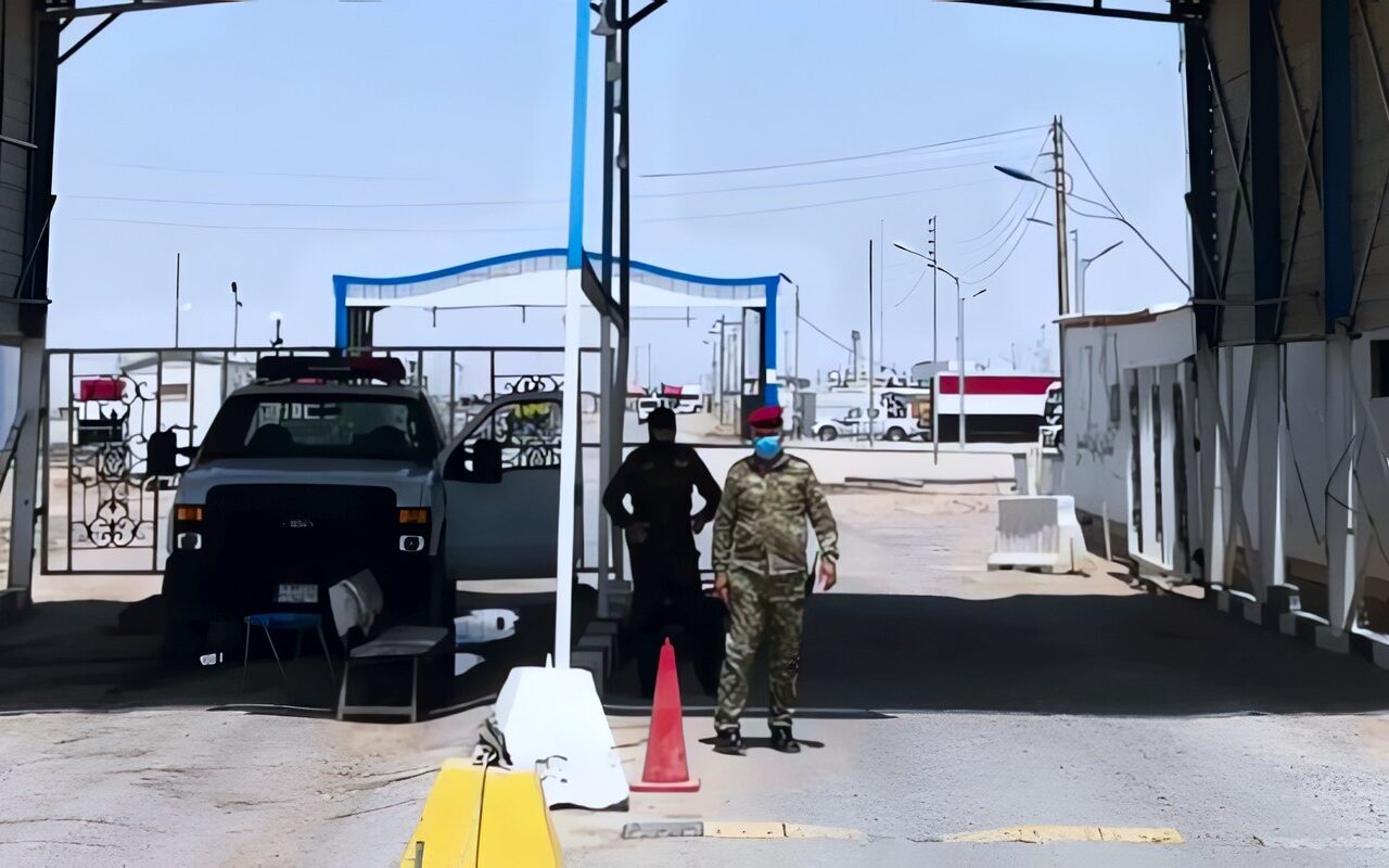 حتى إشعار أخر .. العراق يغلق منفذ الشيب الحدودي مع إيران