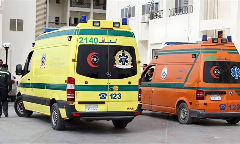 إصابة 3 أشخاص في انقلاب سيارة بطريق قنا سوهاج الصحراوي الغربي