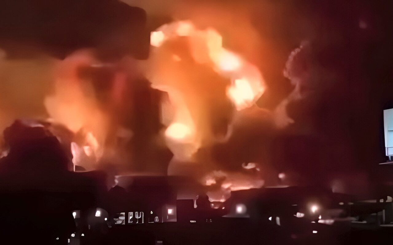 وزارة الطاقة السعودية: مقتل شخصين في هجوم استهدف حقل الشيبة النفطي