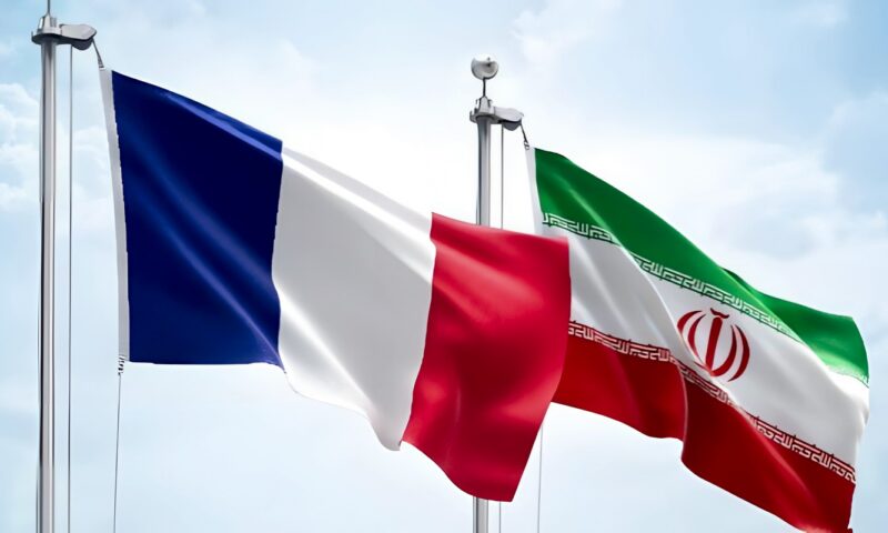 توتر جديد بين باريس وطهران.. ترهيب مسؤول بالسفارة الفرنسية في إيران