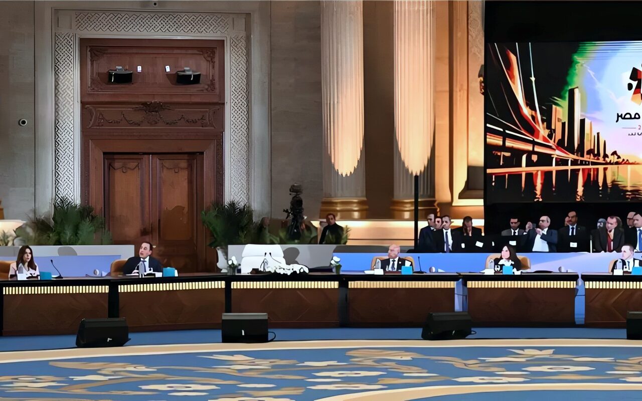 العلمين تجذب مليون سائح في عام، مدبولي يكشف خطة لتحويل الساحل الشمالي إلى مدن متكاملة