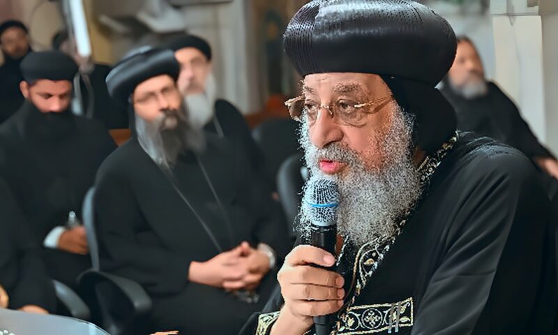 البابا تواضروس يلقي عظته الأسبوعية من المقر البابوي بحضور كهنة شبرا الجنوبية