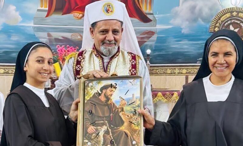 الأنبا بشارة يترأس قداس عيد القديس فرنسيس الآسيزي بكنيسة السيدة العذراء بالبربا