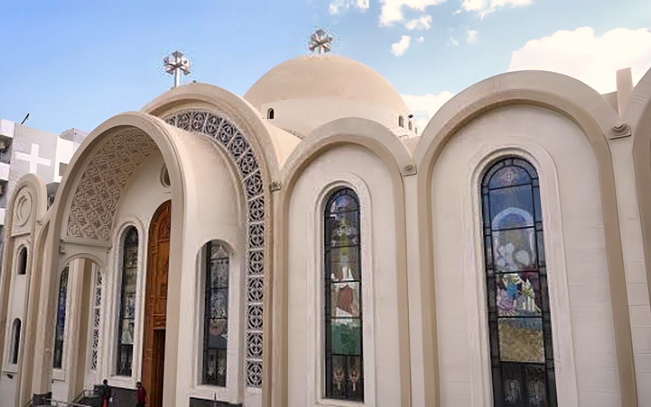 كنيسة بالمنيا توجه المقبلين على الزواج بإلغاء الحنة