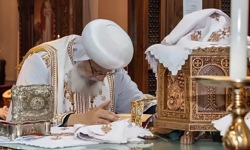 الأنبا أرساني يرسم 13 شماسًا جديدًا بكاتدرائية السيدة العذراء بأمستردام