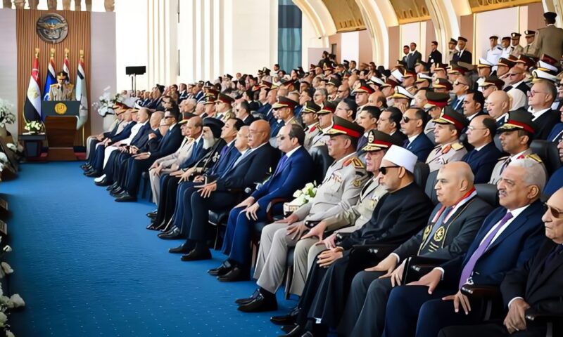 البابا تواضروس يشارك الرئيس السيسي حفل تخرج دفعات جديدة من الكليات العسكرية