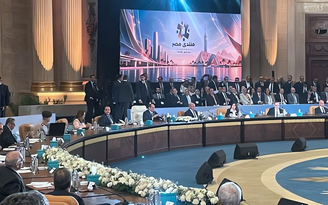 تنمية اقتصادية وعمرانية..كامل الوزير: النقل لم يعد مجرد طرق وكباري