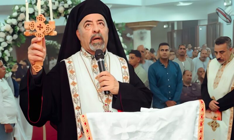 الأنبا إبراهيم إسحق يترأس صلاة رفع بخور عشية بكنيسة مار جرجس بكوم بوها