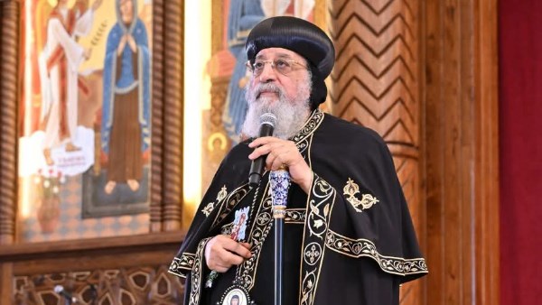 البابا تواضروس: نجاح المتفوقين فرحة للبيت والكنيسة والوطن | صور