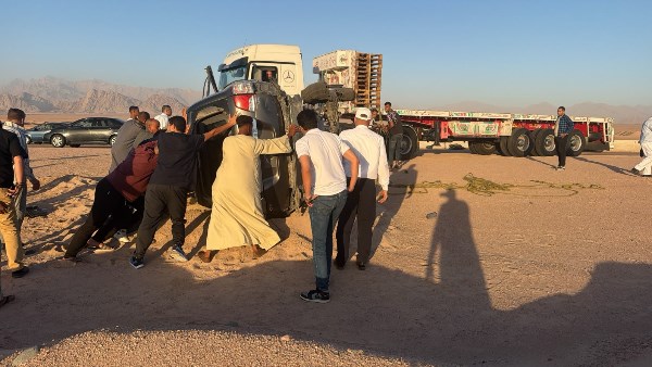 بالصور.. إصابة حكمدار جنوب سيناء ووفاة 2 آخرين