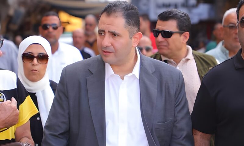 محافظ دمياط يتابع مستوى الخدمات المقدمة للمواطنين في عزبة البرج