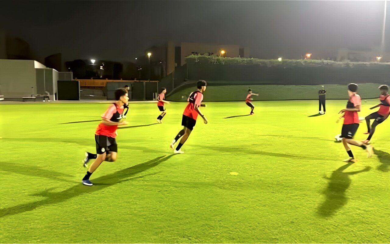 منتخب الناشئين يؤدي مرانه استعدادًا لمواجهة اليمن