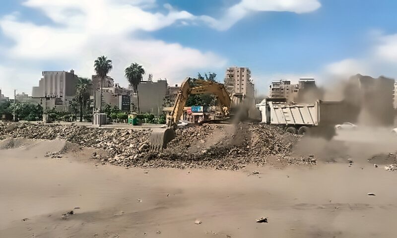 الدقهلية: رفع 240 طنًا من مخلفات الهدم والبناء بقطعة أرض فضاء بالمنصورة