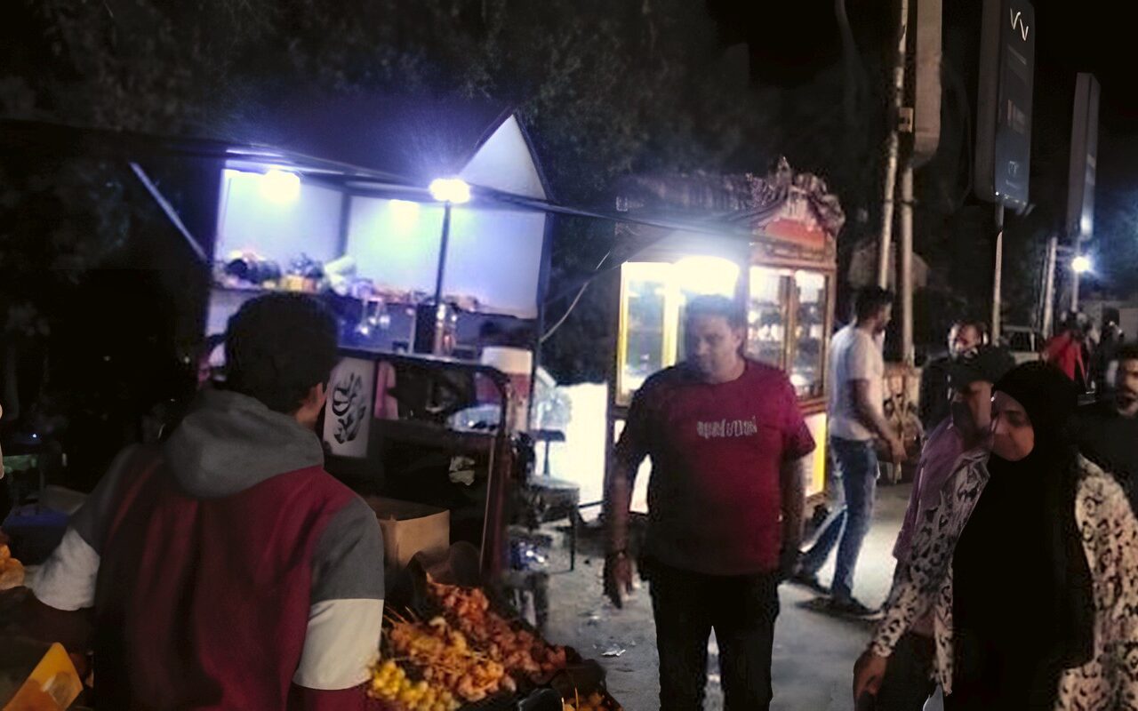 محافظ الدقهلية يتابع حملة ليلية لرفع الإشغالات والتصدي للتعديات على الطريق العام بمركز المنصورة