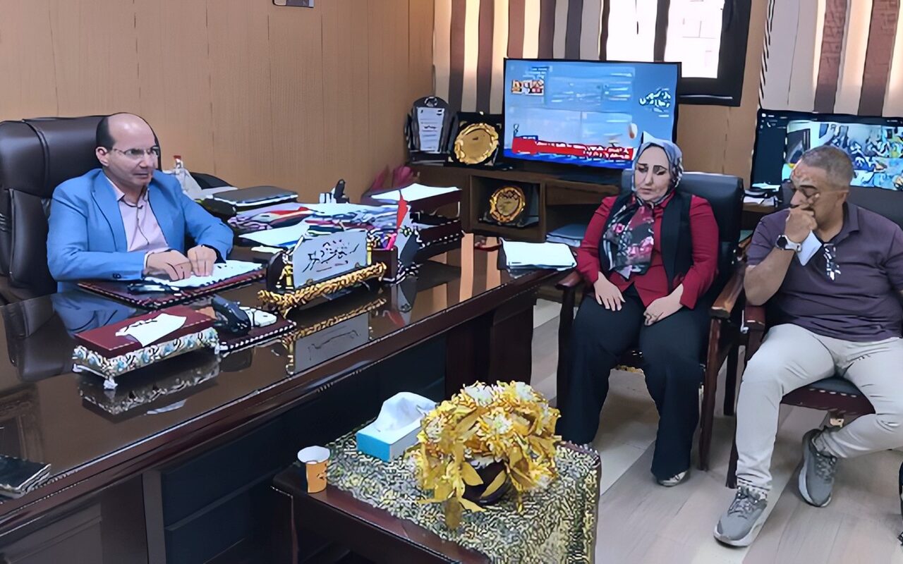 وكيل وزارة الصحة بالدقهلية يقعد اجتماعا مع مديرى المستشفيات لمناقشة ميكنة الخدمات