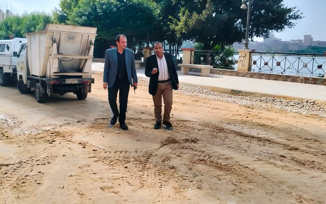 محافظ الدقهلية يتابع استكمال أعمال تمهيد ورصف كورنيش النيل بميت غمر بطول 1000 متر