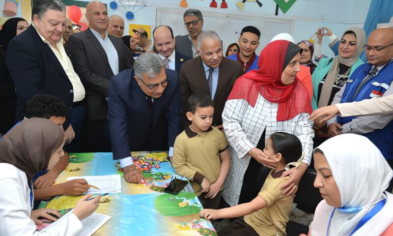 محافظ الدقهلية يدشن حملة تطعيم الأطفال ضد الحصبة من مدرسة الشعراوي