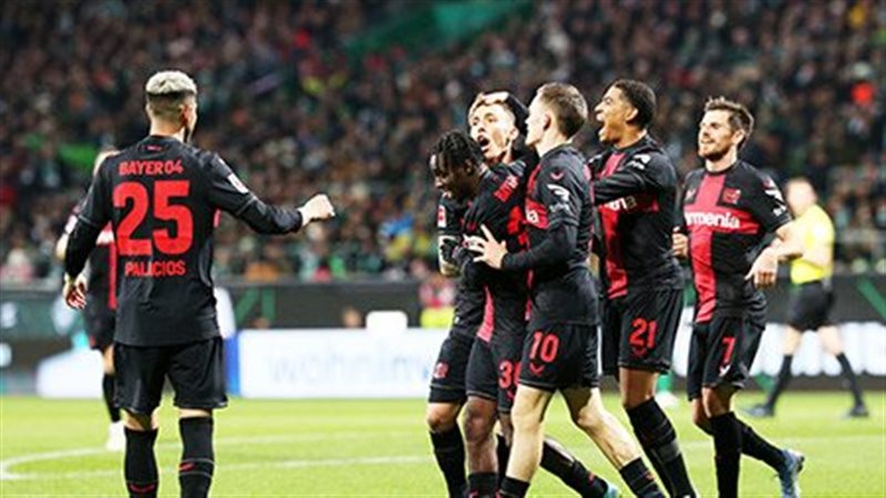 ليفركوزن يتقدم بثلاثية نظيفة على ليخ بوزنان في الشوط الأول بالدوري الأوروبي
