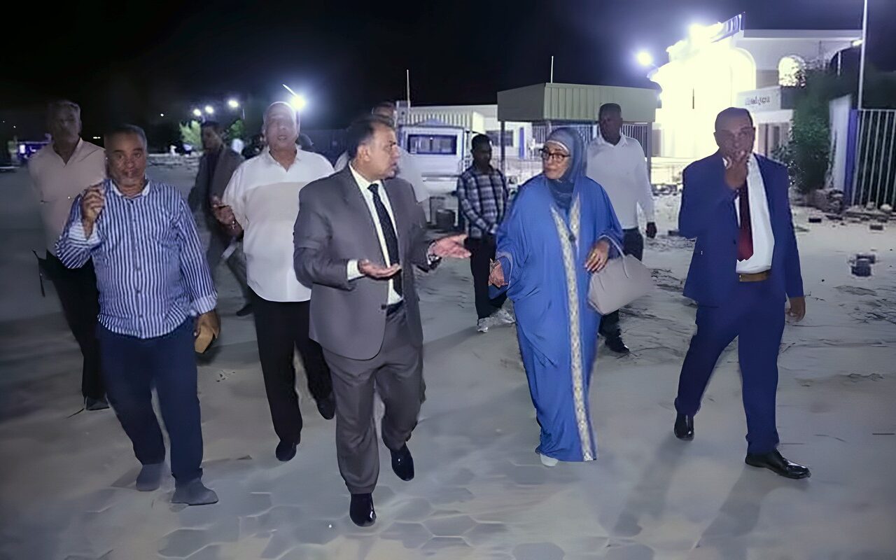 رئيس جامعة قنا يتفقد المشروعات التطويرية بالجامعة والمستشفى