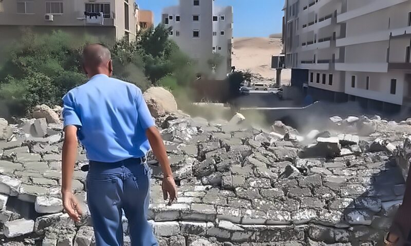 إزالة تعدٍ على أرض أملاك الدولة بمساحة 600 متر في الغردقة