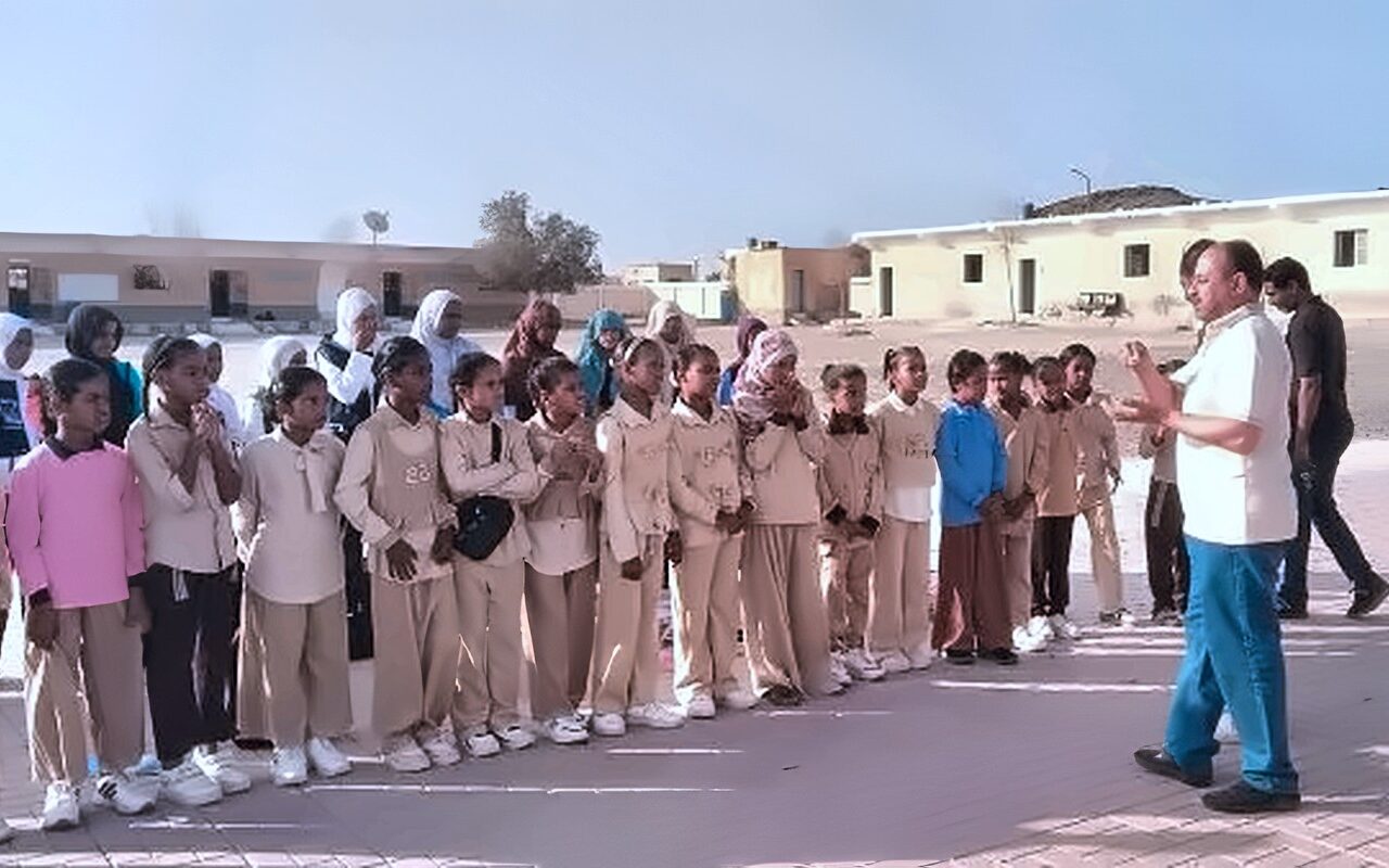 وزير التعليم ومحافظ البحر الأحمر يتفقدان مدارس حلايب وشلاتين لمتابعة الدراسة