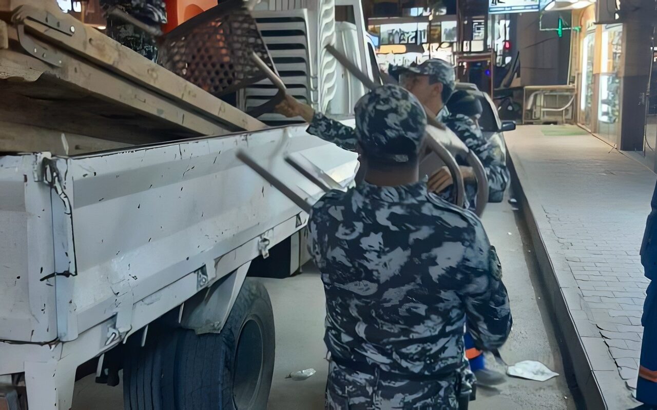 حملة مكبرة جنوب الغردقة لإزالة الإشغالات ومراجعة تراخيص المحلات والمطاعم والكافيهات