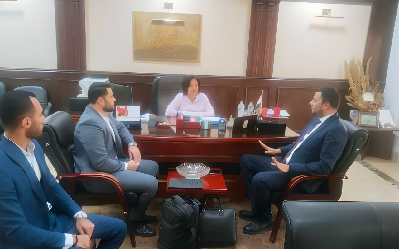 التشغيل الفعلي مطلع 2027.. البحر الأحمر تستعد لتطبيق منظومة التحول الرقمي بديوان المحافظة والمدن والأحياء| تفاصيل