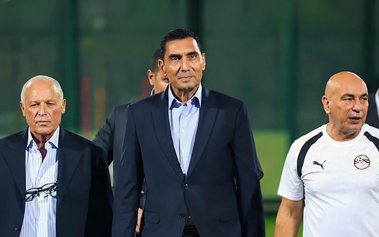 وزير الرياضة يحضر مباراة مصر وجنوب أفريقيا باستاد القاهرة