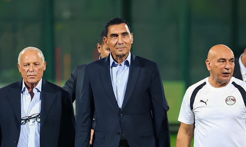 وزير الرياضة يحضر مباراة مصر وجنوب أفريقيا باستاد القاهرة