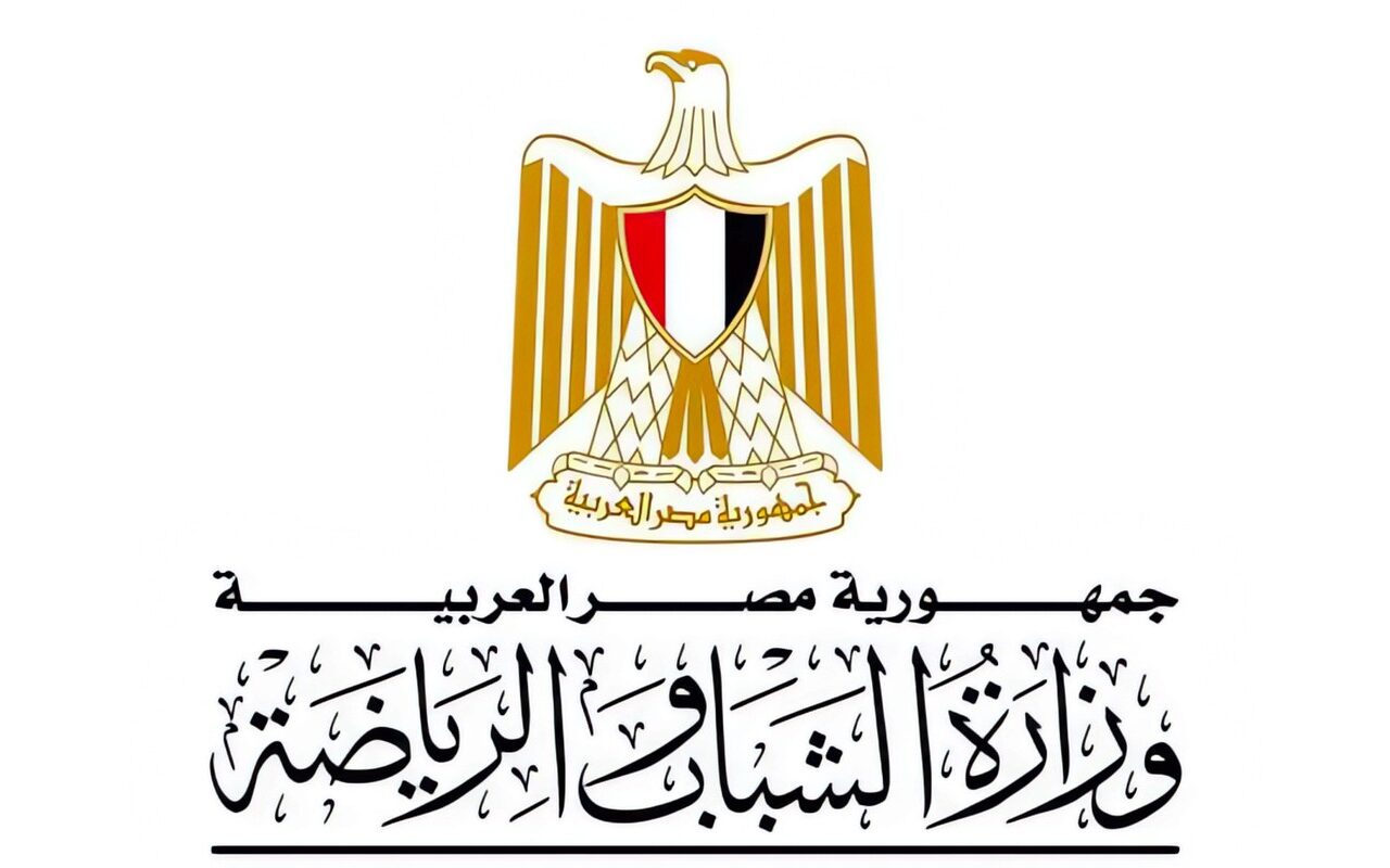 وزير الشباب يعزي أسرتي لاعبتي الجودو المتوفيتين ويوجه بصرف إعانة عاجلة
