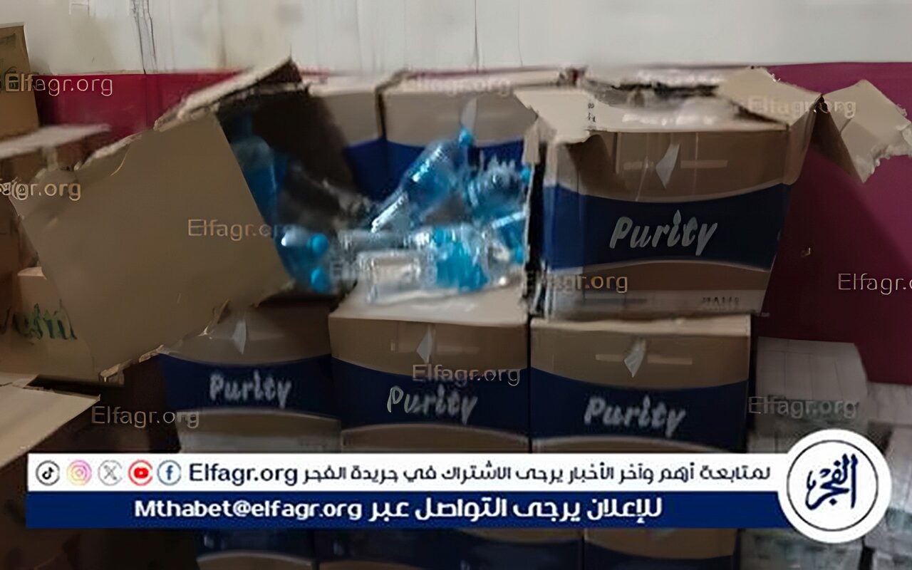 ضبط مخزن مواد غذائية دون ترخيص بحي غرب أسيوط