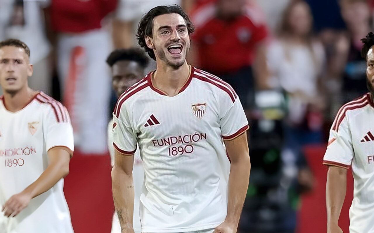 الدوري الإسباني، إشبيلية ينهي الشوط الأول متقدمًا على ليفانتي بهدف روبي