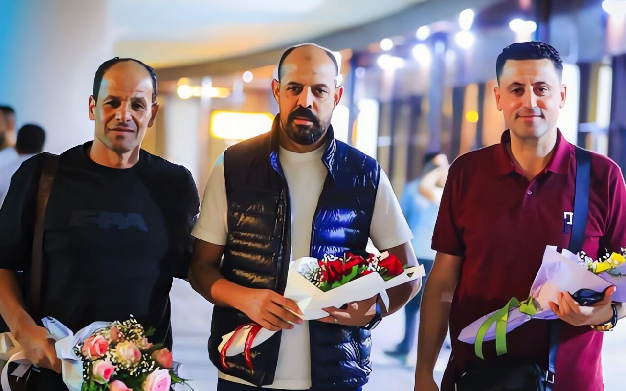 عماد النحاس يعيد هيبة الوحدات الأردني.. كيف تحول «المارد الأخضر» من التعثر إلى وصافة الدوري في مباراتين؟