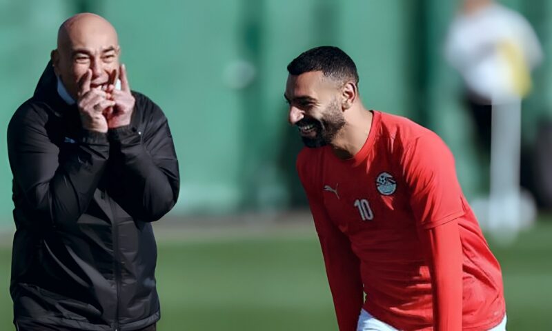 عاوز تقول حاجة؟.. كواليس أزمة محمد صلاح وحسام حسن في المنتخب