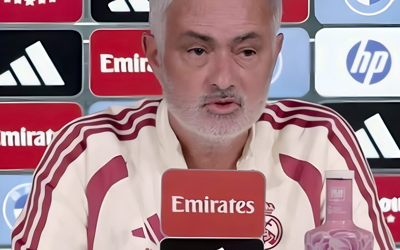 مورينيو يوجه رسالة قوية لنجوم ريال مدريد: لا أحد فوق التغيير