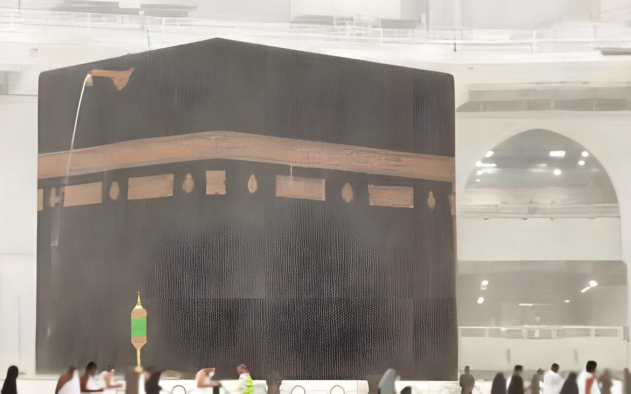 تقلبات جوية مفاجئة تضرب مكة المكرمة وتحذيرات من الأمطار الغزيرة والسيول