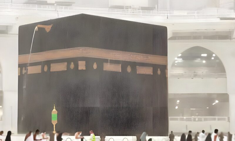 تقلبات جوية مفاجئة تضرب مكة المكرمة وتحذيرات من الأمطار الغزيرة والسيول