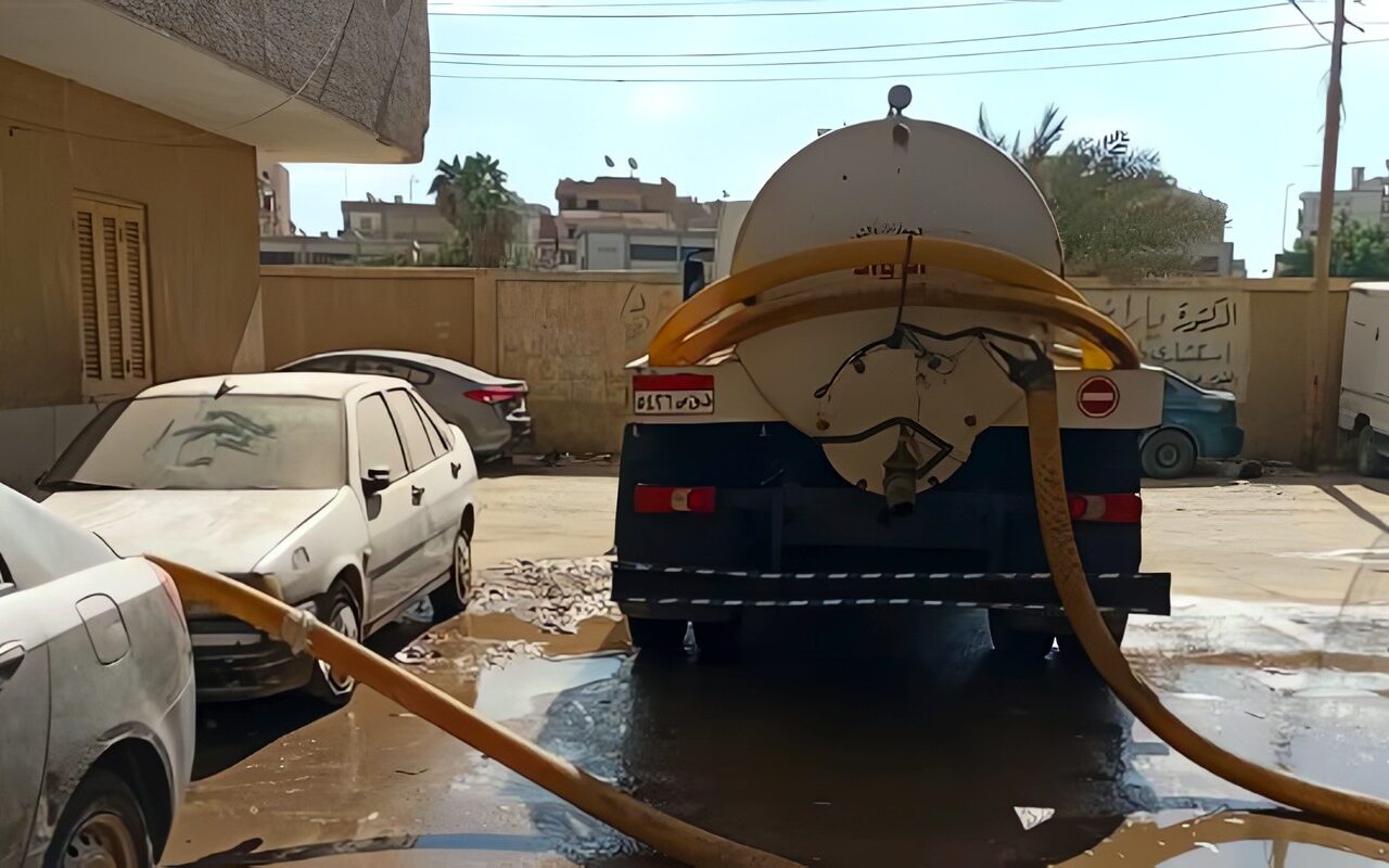 القابضة لمياه الشرب تستجيب لشكوى أهالي شوارع ومنازل الجبيلي وتقسيم كامل مسعود بالفيوم