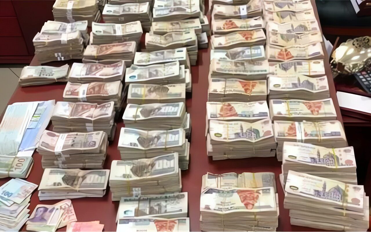 تحت ستار تأسيس شركات وشراء دراجات نارية، غسل 20 مليون جنيه من الهجرة غير الشرعية