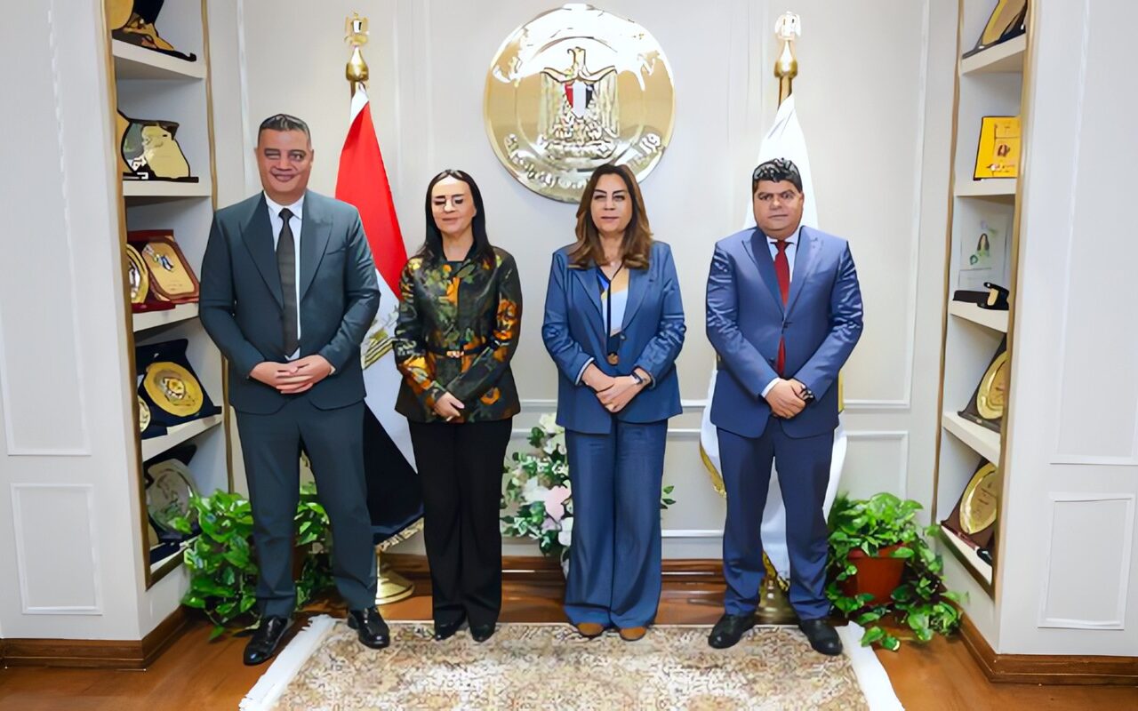 بروتوكول تعاون بين البيئة والتضامن لتنفيذ مشروعات البيئة والمناخ من خلال مؤسسات المجتمع الأهلي